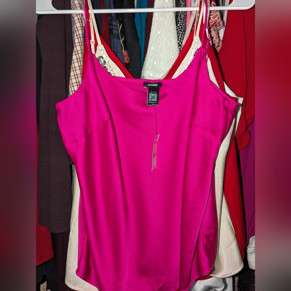 Express satin scoop top